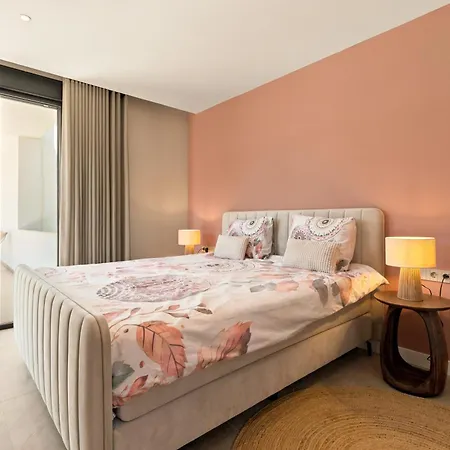 Penthouse Soul With Pool Apartmán